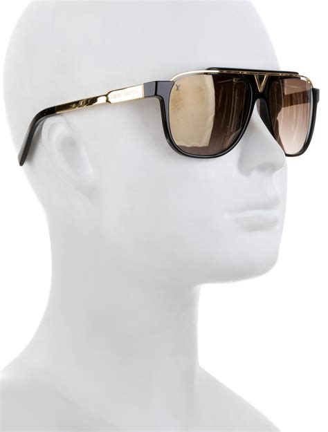 louis vuitton mascot sunglasses on face|louis vuitton logo glasses.